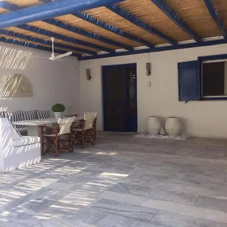 Mykonian House With Shared Pool Dom wakacyjny *